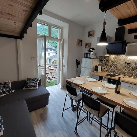 Appartement Mezzanine 6 Personnes Avec Balcon Vue Sur La Montagne Cauterets Ngoại thất bức ảnh