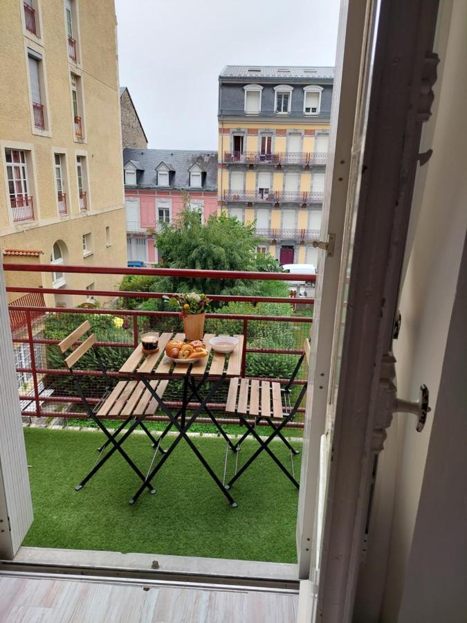 Appartement Mezzanine 6 Personnes Avec Balcon Vue Sur La Montagne Cauterets Ngoại thất bức ảnh